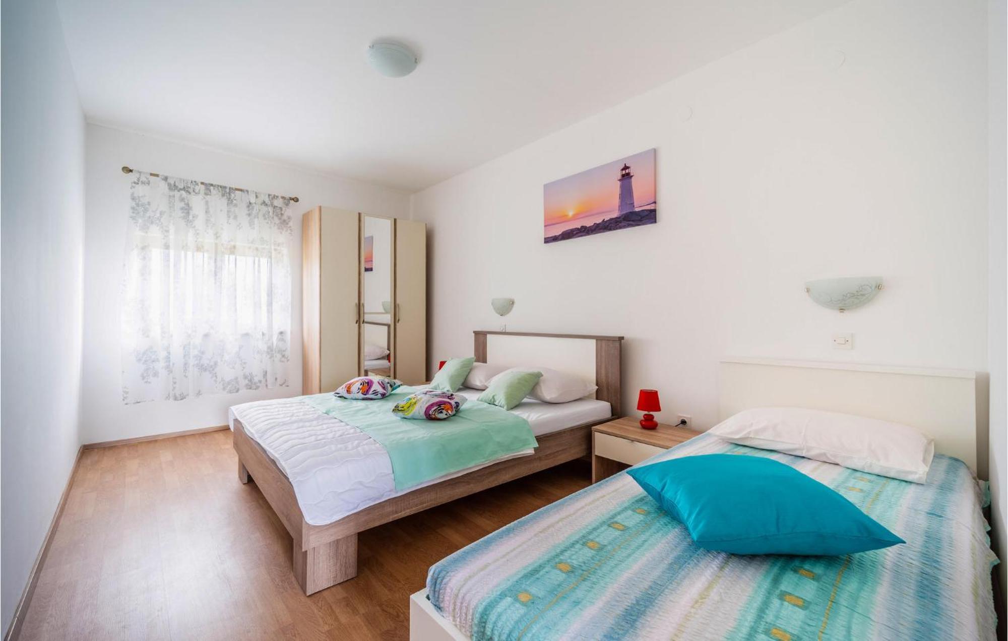 Amazing Apartment In Krnica With Kitchen Zewnętrze zdjęcie
