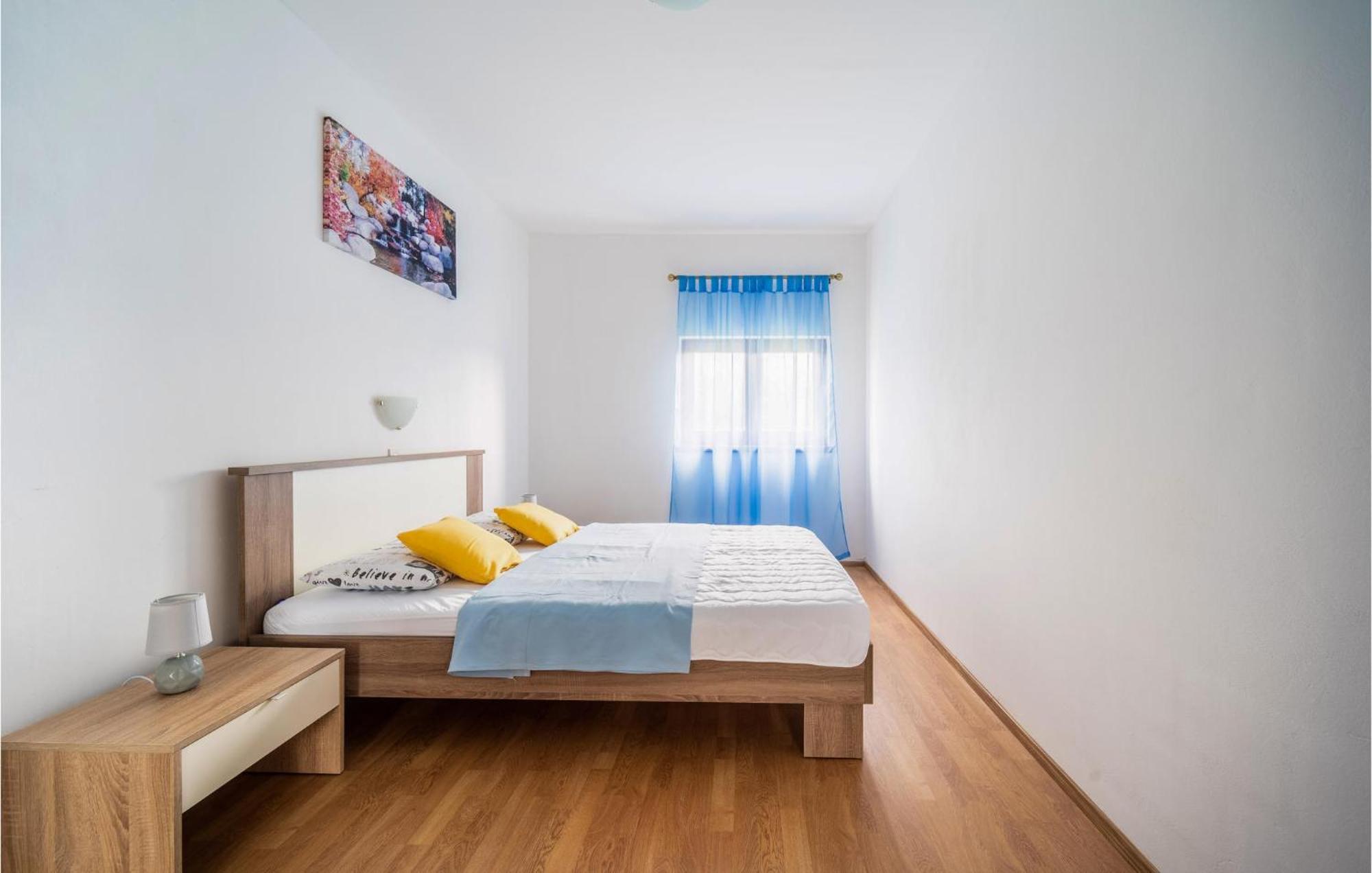 Amazing Apartment In Krnica With Kitchen Zewnętrze zdjęcie